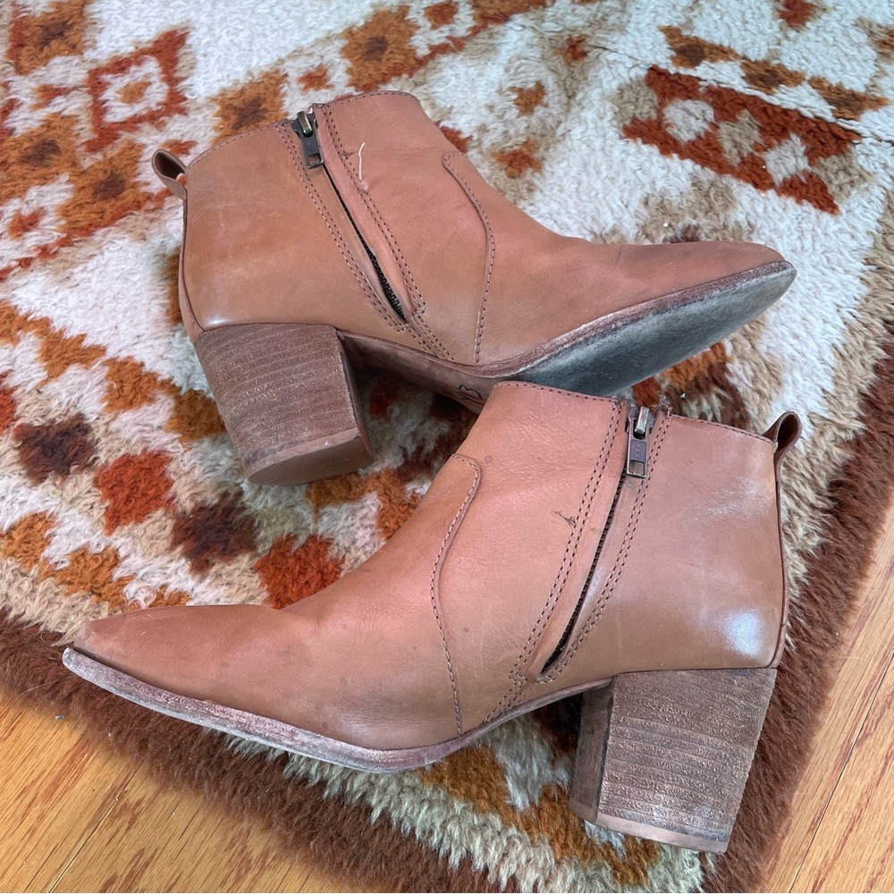 Madewell The Brenner Boot in Brown Leather SZ 8 | Leather Booties - Picture 4 of 14
